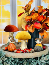 Load image into Gallery viewer, Fall Foliage Pick
