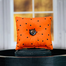 Load image into Gallery viewer, Mini Halloween Pillows