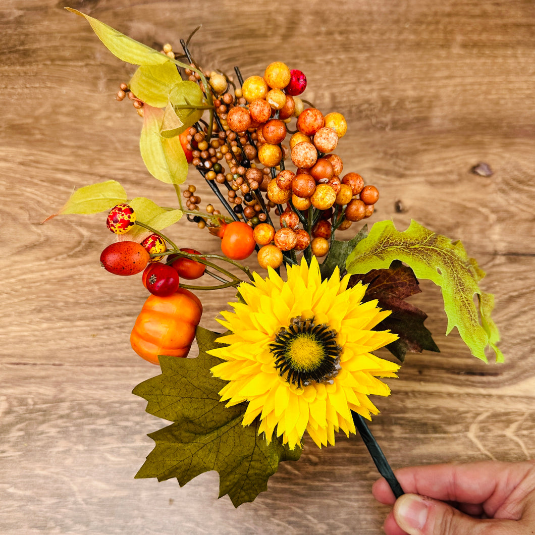 Sunflower & Berries Pick