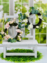 Load image into Gallery viewer, White Rose Grapevine Wreath
