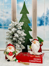 Load image into Gallery viewer, Santa Gnome with Garland
